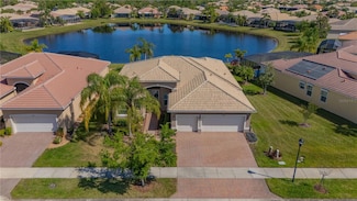 16232 Diamond Bay Dr, Wimauma, FL 33598