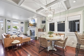 744 G Ave, Coronado, CA 92118