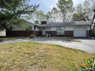 10104 Bellefontaine Rd, Saint Louis, MO 63137