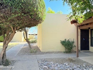 3041 N Sparkman Blvd, Tucson, AZ 85716