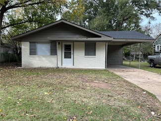 1816 Levin St, Alexandria, LA 71301