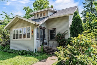 1327 West Ave S, La Crosse, WI 54601