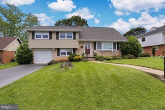 2404 Lasalle Dr, Reading, PA 19609