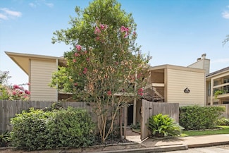 1881 Bering Dr Unit 83, Houston, TX 77057