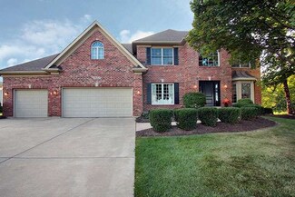 3612 White Eagle Dr, Naperville, IL 60564