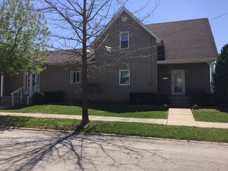 604 S Willow St, Flora, IN 46929