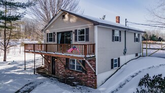 1067 Manchester Rd, Belgrade, ME 04917