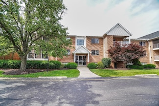 3225 Heritage Square Dr, Cincinnati, OH 45251
