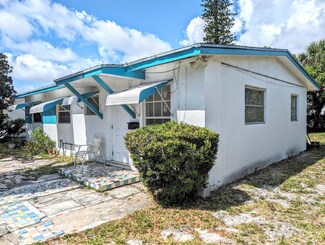1450 8th St, West Palm Beach, FL 33401