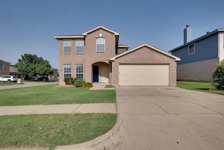 9201 Whistlewood Dr, Fort Worth, TX 76244