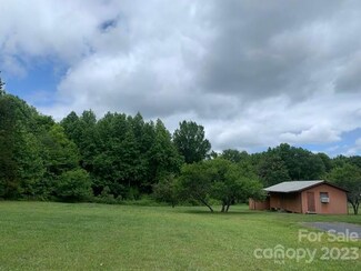 1325 Peachtree Rd, Charlotte, NC 28216