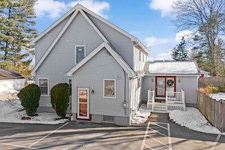 8 Laconia Ave, Derry, NH 03038