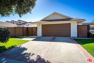 5521 Ruthwood Dr, Calabasas, CA 91302