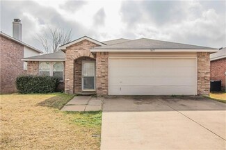 3877 Golden Horn Ln, Fort Worth, TX 76123