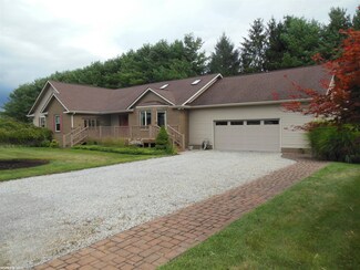 1560 Thomas Ln, Blacksburg, VA 24060