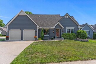 634 NE St Andrews Ct, Lee's Summit, MO 64064