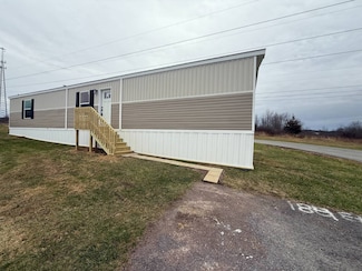 184 E Arlington Dr, Somerset, PA 15501