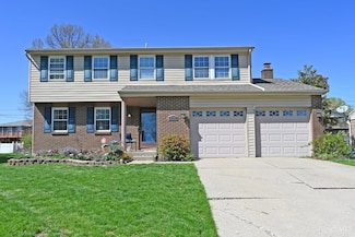 4984 Francisview Dr, Cincinnati, OH 45238