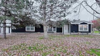 1051 County Line, Mabton, WA 98935