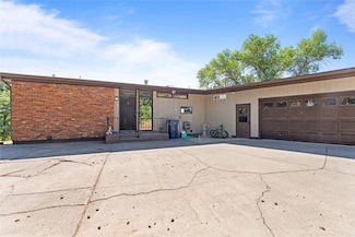2807 Huckleberry Dr, Great Falls, MT 59404