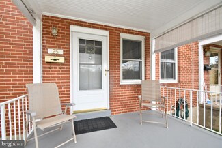 25 Cardinal Rd, Essex, MD 21221