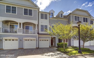 6 Skimmer Ln, Port Monmouth, NJ 07758