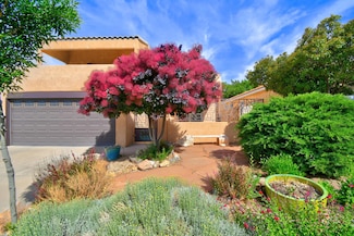 7505 Palomas Park Ave NE, Albuquerque, NM 87109