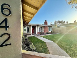 642 W Wilson St, Costa Mesa, CA 92627