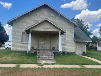 902 E Cherokee Ave, Enid, OK 73701