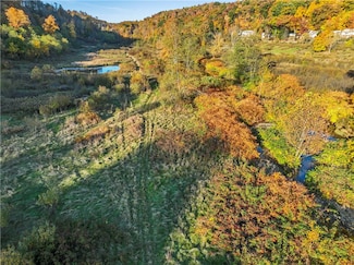 955 Pine Grove Rd, Industry, PA 15052