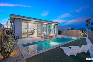 939 Bernardi Ln, Palm Springs, CA 92262
