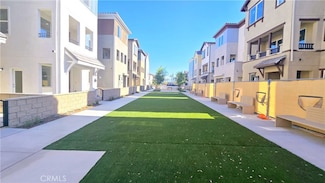 6063 Fairfax Dr, Eastvale, CA 92880
