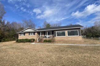32 Pine Hill Dr, Abbeville, SC 29620