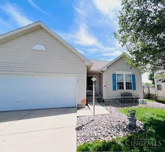 136 Village Ct, Monroe, OH 45050