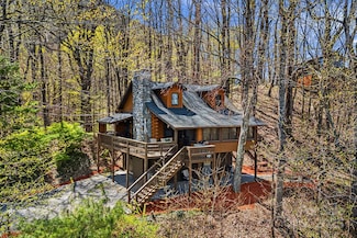 2977 Heath Peak Rd, Waynesville, NC 28785
