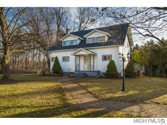 21 Jones Rd, Sauquoit, NY 13456