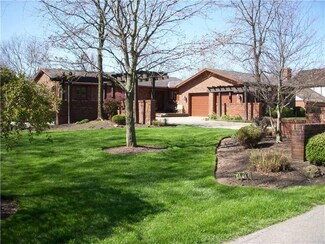 11 Lindsay Dr, Beaver Falls, PA 15010