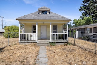 1011 E 35th St, Tacoma, WA 98404