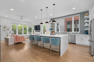 3100 Menchaca Rd Unit 31, Austin, TX 78704