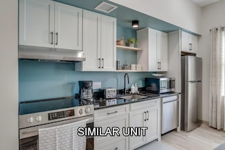 4 Bridge St Unit 203, Nashua, NH 03060