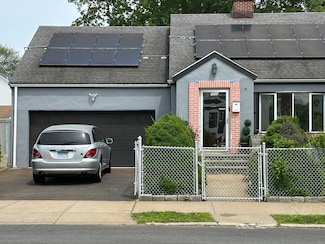 350 Amsterdam Ave, Bridgeport, CT 06606