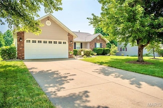 1029 Andra Dr, Maryville, IL 62062