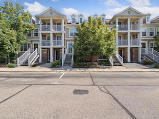 1156 Faulkner Unit E4, Troy, MI 48083