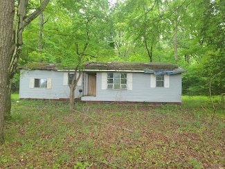 531 Irvington Rd, Kilmarnock, VA 22482