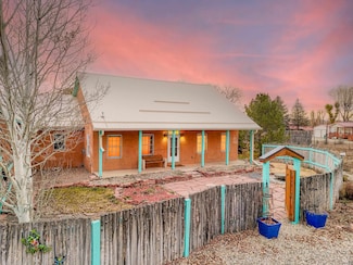 30 Range Rd, Taos, NM 87571