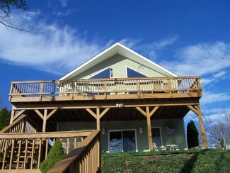 1355 Sleepy Hollow Rd, Athens, NY 12015