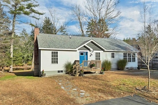7 Cashell Ln, Webster, NH 03303