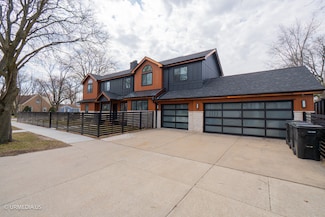 7100 N Sioux Ave, Chicago, IL 60646