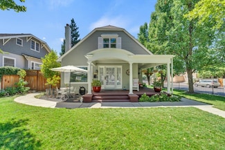 1300 37th St, Sacramento, CA 95816