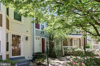 7264 Liverpool Ct, Alexandria, VA 22315